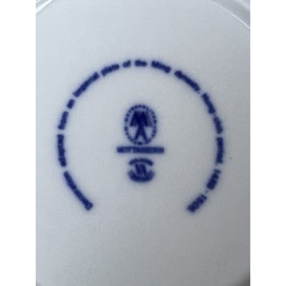 Mottahedeh Imperial Blue Porcelain Coffee Pot 10” Ming Dynasty Design - Picture 6 of 8